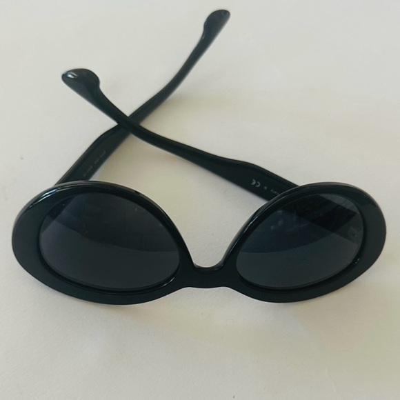 Prada Women's SPR15Q Oval Cat-eye Sunglasses, Black - Picture 3 of 10